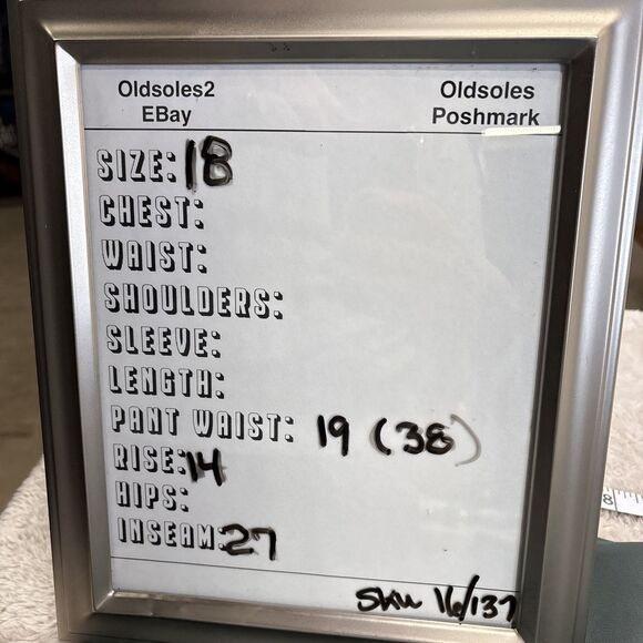 Athleta Endless High Rise Pant Womens Sz 18 Moss Green Stretch Zip Pocket Travel - Picture 11 of 11